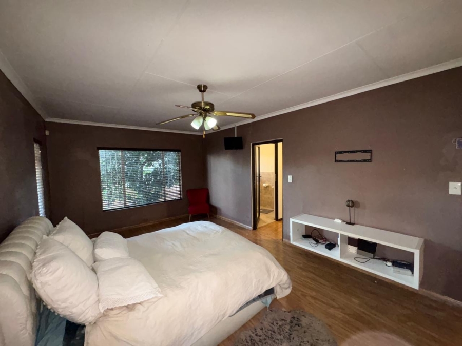 3 Bedroom Property for Sale in Safari Gardens North West